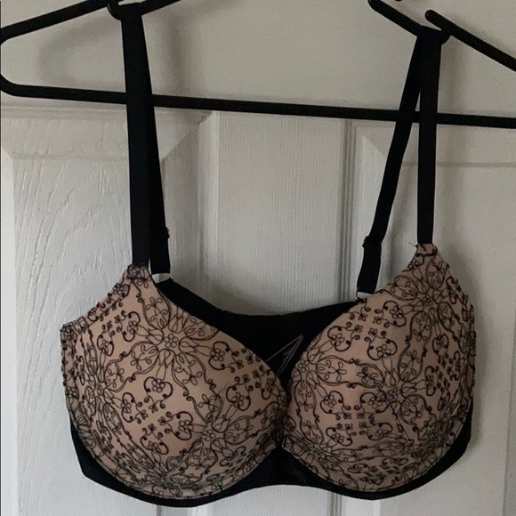 Women push-up bra